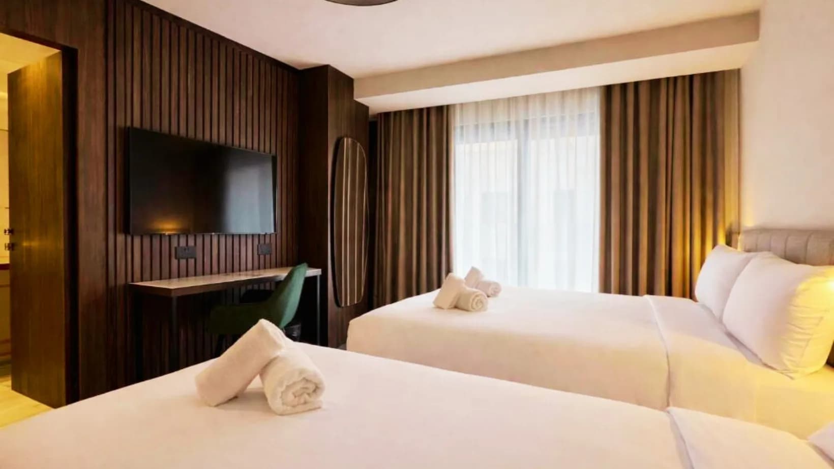 🏨 𝗔𝘀𝘁𝗲 𝗛𝗼𝘁𝗲𝗹 – 𝗦𝘁. 𝗝𝘂𝗹𝗶𝗮𝗻’𝘀