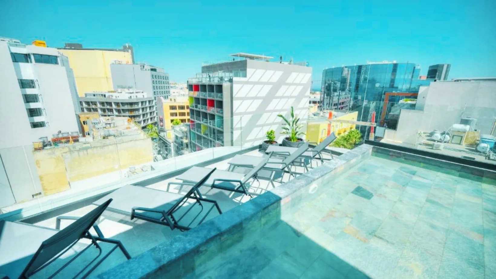 🏨 𝗔𝘀𝘁𝗲 𝗛𝗼𝘁𝗲𝗹 – 𝗦𝘁. 𝗝𝘂𝗹𝗶𝗮𝗻’𝘀